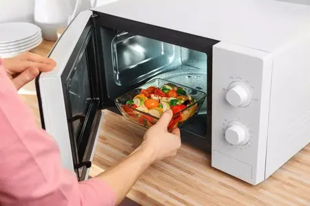 How to Use a Microwave